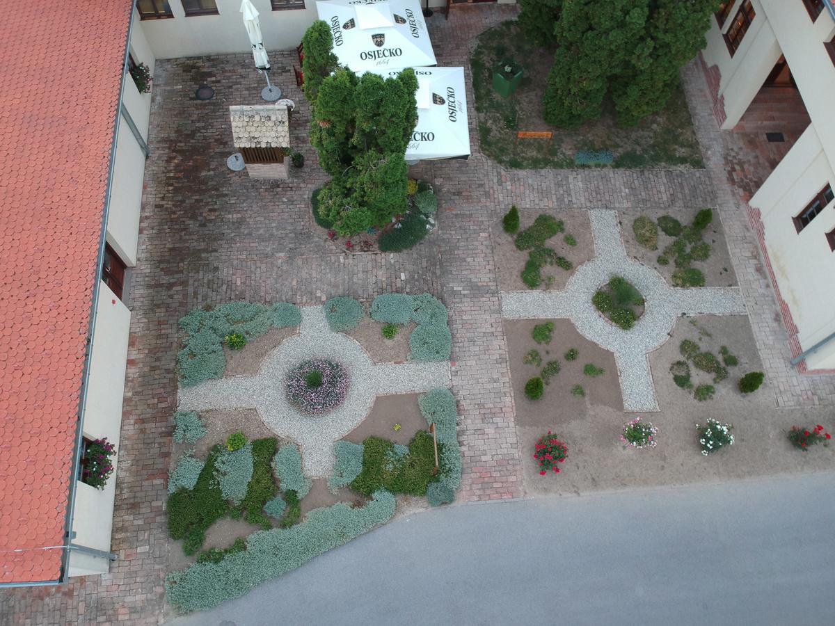 Hotel Lug Осиек Экстерьер фото