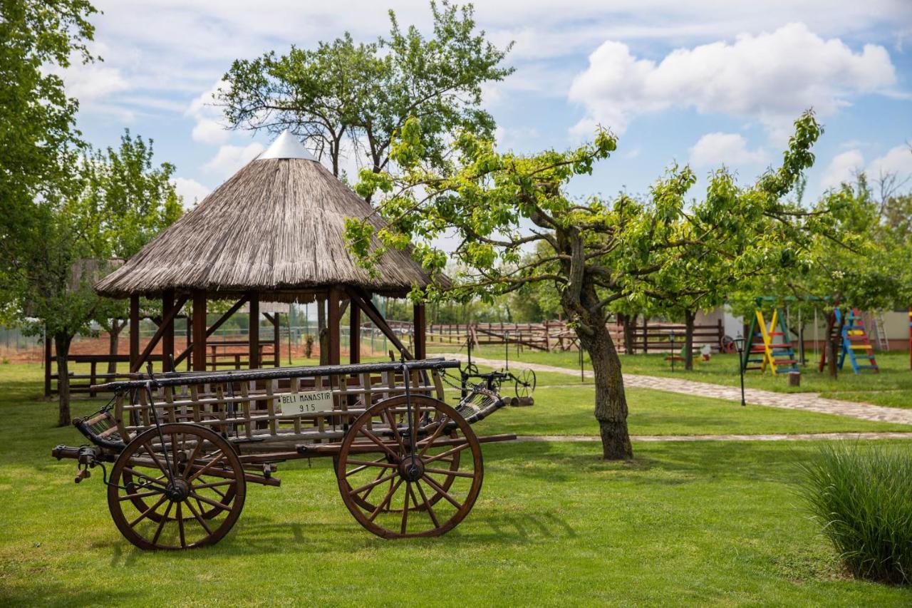 Hotel Lug Осиек Экстерьер фото